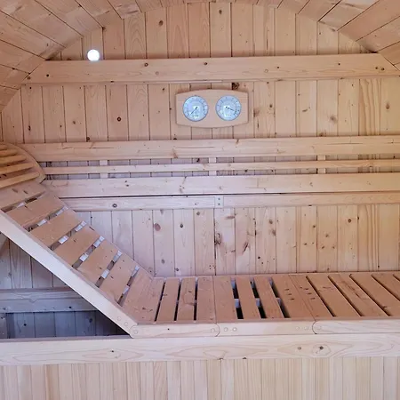 De Charme Avec Spa, Sauna Et Jardin Privatif A - Fr-1-496-309 Holiday home
