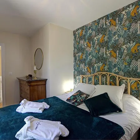 Holiday home De Charme Avec Spa, Sauna Et Jardin Privatif A - Fr-1-496-309 Montbrison