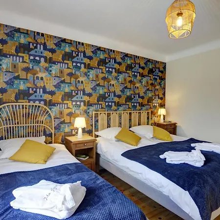 De Charme Avec Spa, Sauna Et Jardin Privatif A - Fr-1-496-309 Holiday home Montbrison