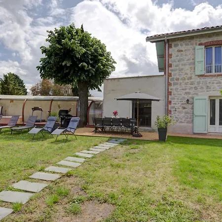 De Charme Avec Spa, Sauna Et Jardin Privatif A - Fr-1-496-309 *