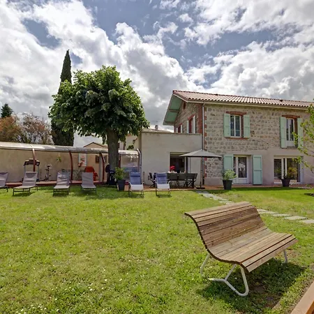 De Charme Avec Spa, Sauna Et Jardin Privatif A - Fr-1-496-309 Holiday home Montbrison